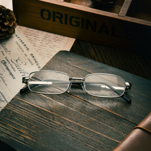 High-definition small frame pen holder fashionable anti-scratch reading glasses optical glass lenses high-end elderly reading glasses wholesale