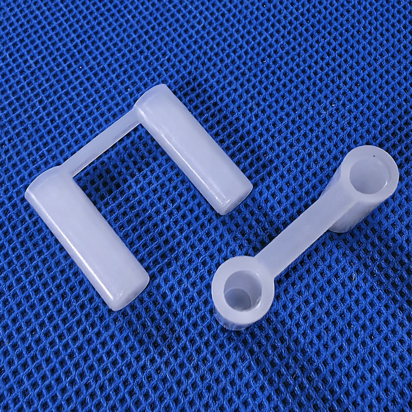 16E2A6B4BB05966582B650890098D4