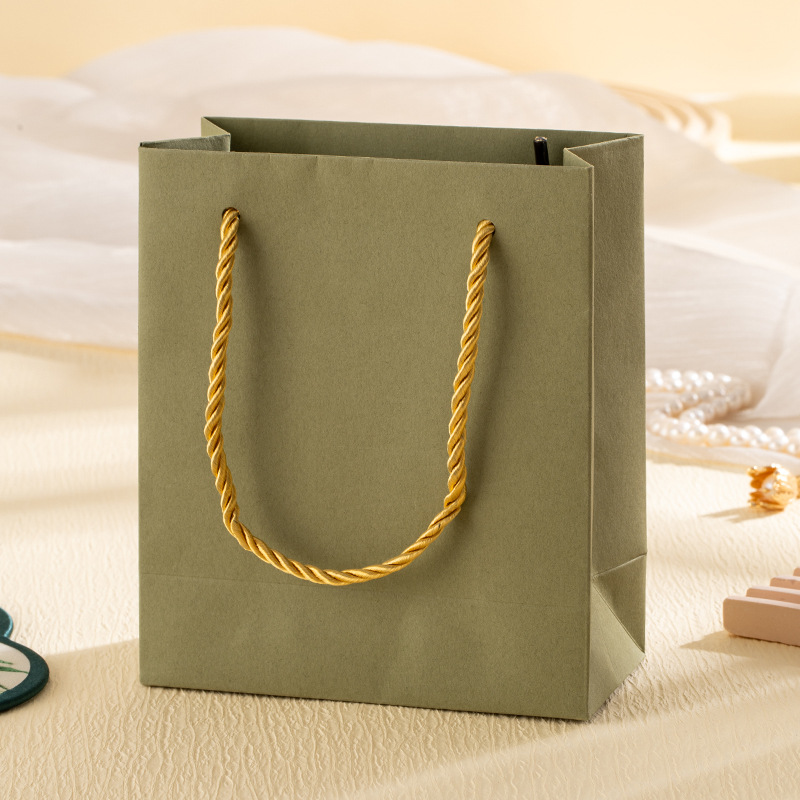 Bolsa verde; 14cm * 12.5cm * 6cm