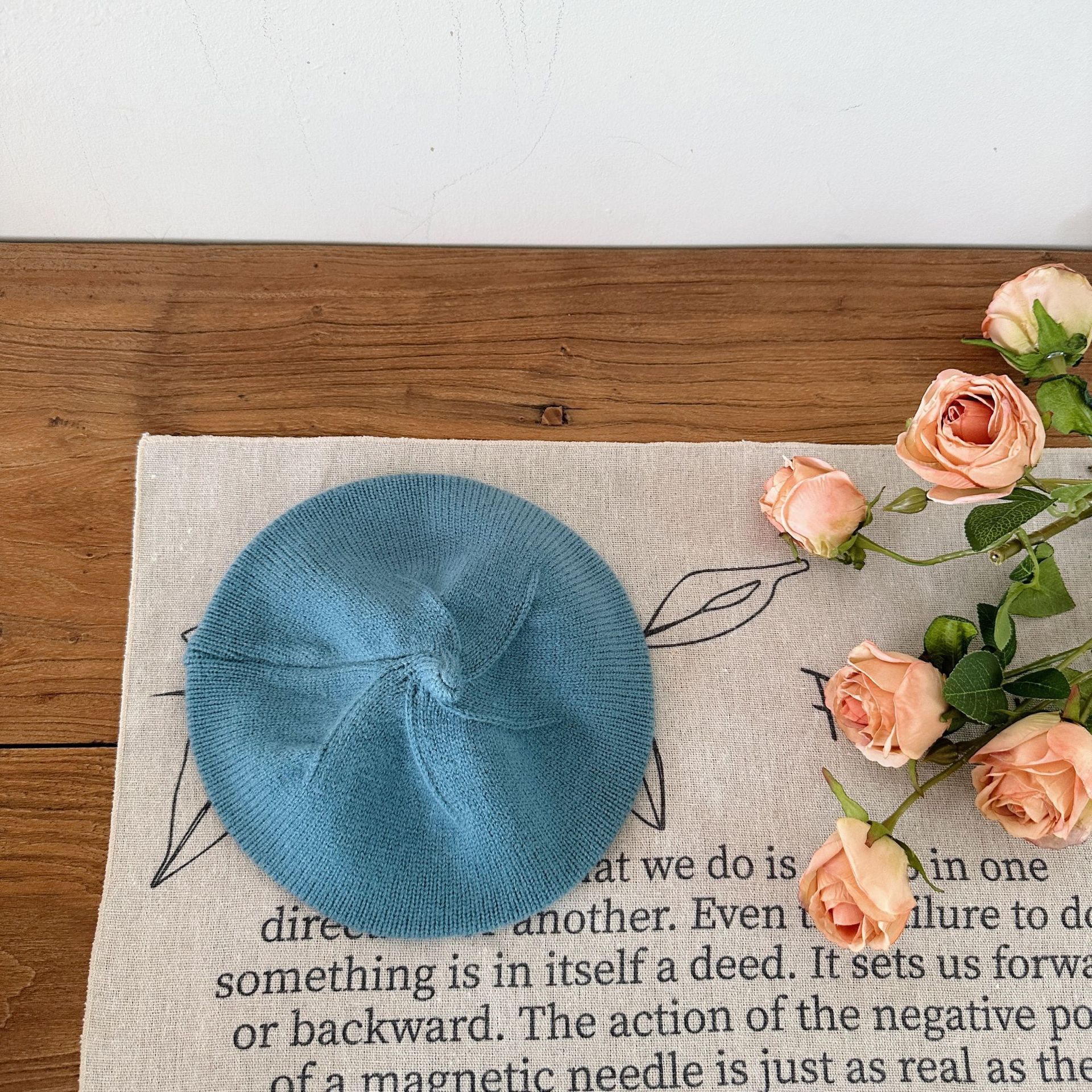 Boina de punto para niños otoño nuevos niños y niñas primavera y otoño sombrero de pintor bebé niña sombrero accesorios de ropa