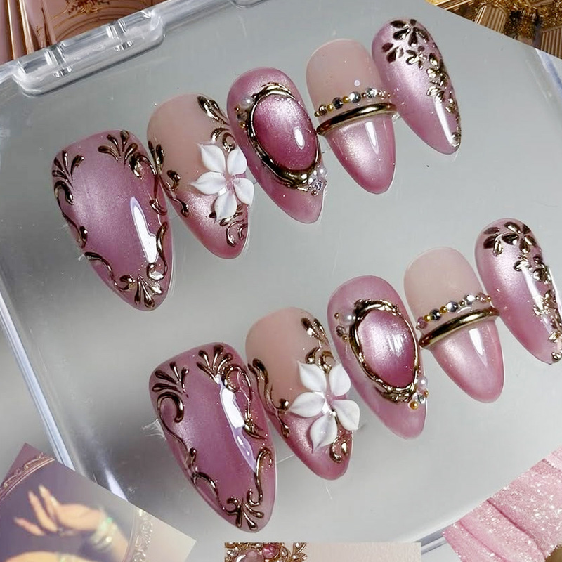 30-piece purple-toned 3D carved nail tips with three-dimensional gold-plated cat-eye effect, luxury finished nail art 30-piece purple-toned 3D carved nail tips with three-dimensional gold-plated cat-eye effect, luxury finished nail art