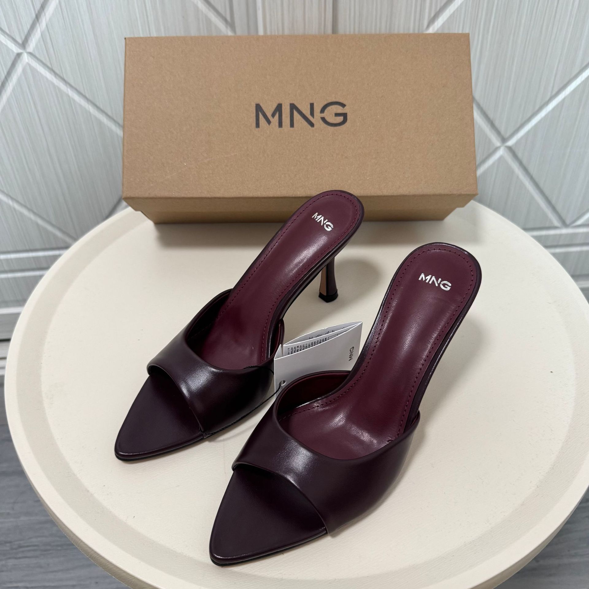 Summer women's slippers