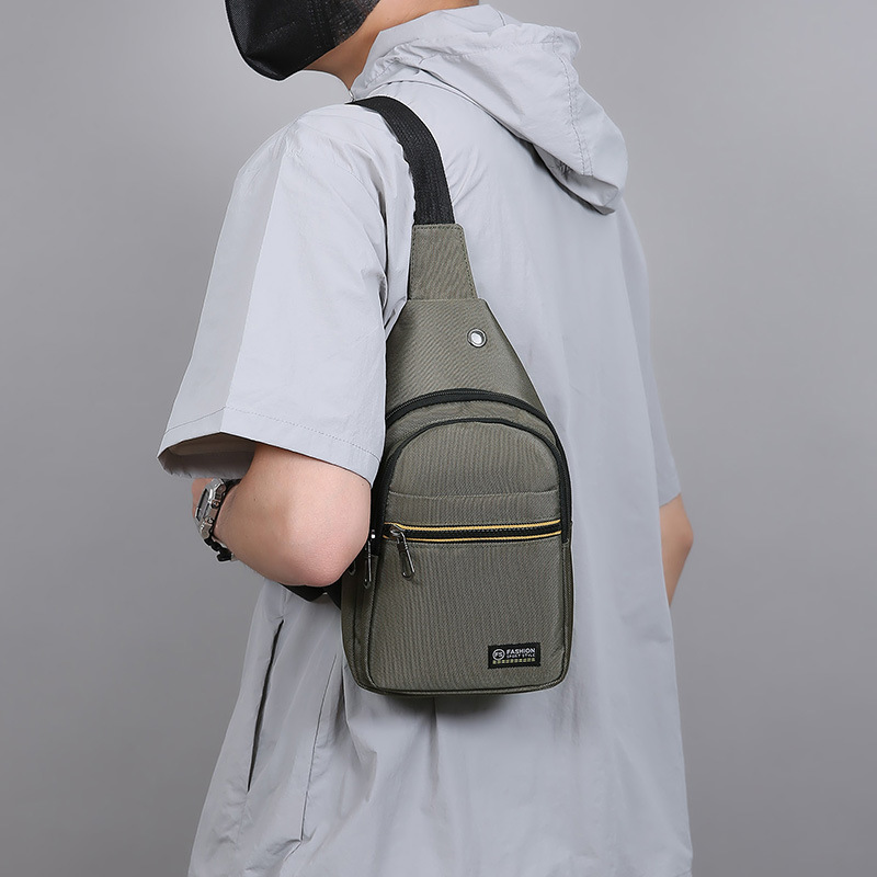 Bolso de pecho 2025 nuevo Oxford tela mochila al aire libre simple bolso de teléfono móvil casual resistente al desgaste bolso de hombro ligero para hombres