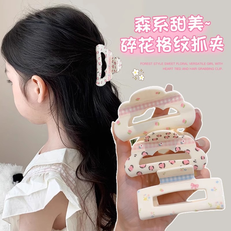 Niños super inmortal rosa cuadrado brocas de flores chicas dulces rascar la cabeza trasera brocas de pescado medio toque tarjeta de cabello