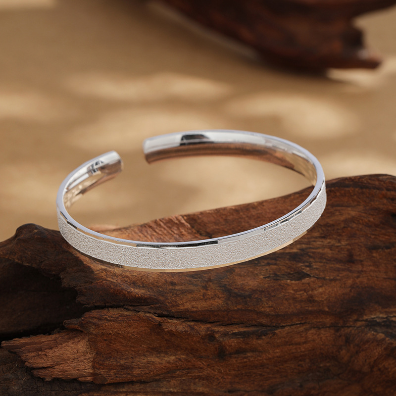 9999 Pulsera de plata esterlina con pies estrellados Pulsera de plata femenina Pulsera sólida de sentido avanzado de la moda Mujer Regalo para mamá