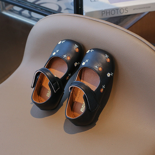 Children's small leather shoes, spring and autumn new model, national style for girls, flower princess shoes, suitable for middle-aged children, versatile single shoes, wholesale