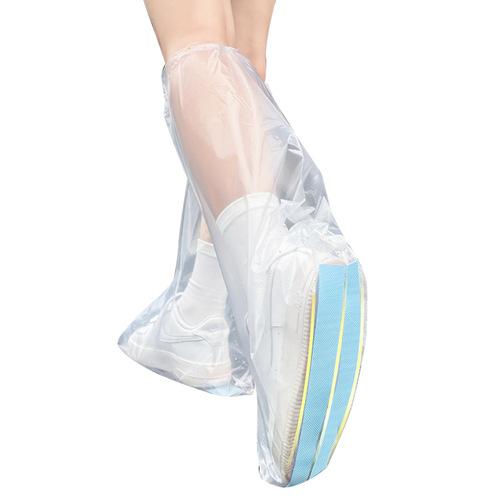 One-time use rain shoe covers with anti-slip rubber, rain-proof, anti-slip, thick and wear-resistant shoe covers for adults and children
