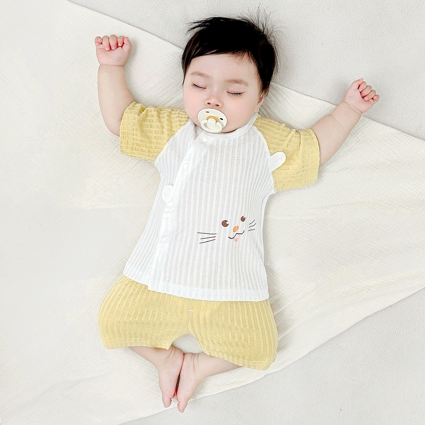 Trajes de bebé de verano para niños pijamas de algodón de manga corta para niños y niñas para salir ropa delgada para bebés de verano