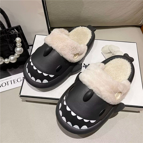 Cute cotton slippers for indoor warmth in autumn and winter. Couples and women's slippers Shark removable and washable liner