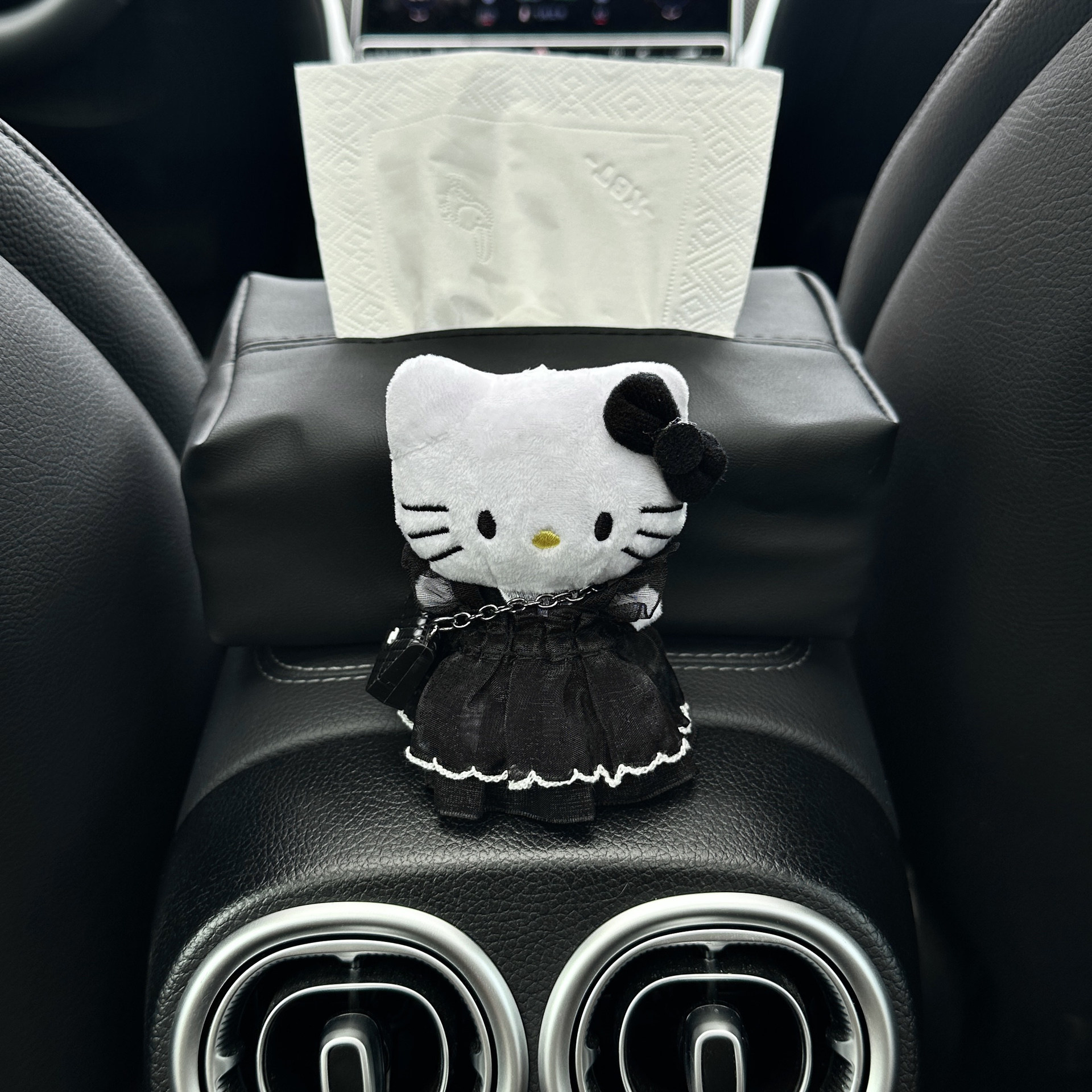 Kt Cat Car Tissue Box Armrest Box Car Tissue Cover Car Tissue Box Car Interior Decoration Supplies Cute for Women