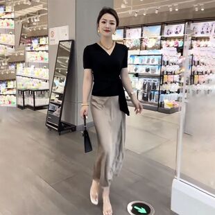 �߼��Еr�����e���bȹŮ�Ķ����ɫT���������۰���ȹ���|�ɼ���