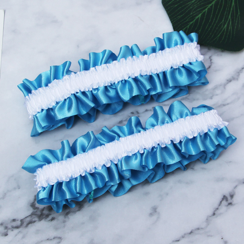 하늘색 바닥 + 흰색