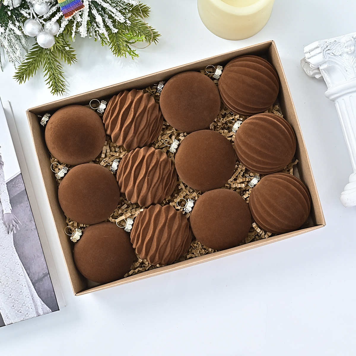 Flocado bola Bola de Navidad de terciopelo oscuro Bola de Navidad decoraciones del árbol de Navidad Amazon transfronteriza nuevo