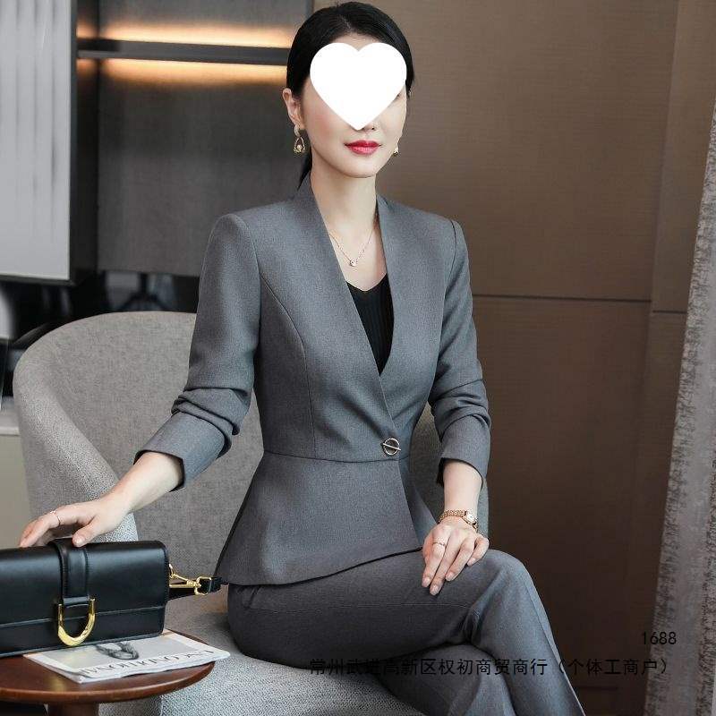 Gray suit set, women's professional workwear, complete formal wear, beautician's work clothes.
