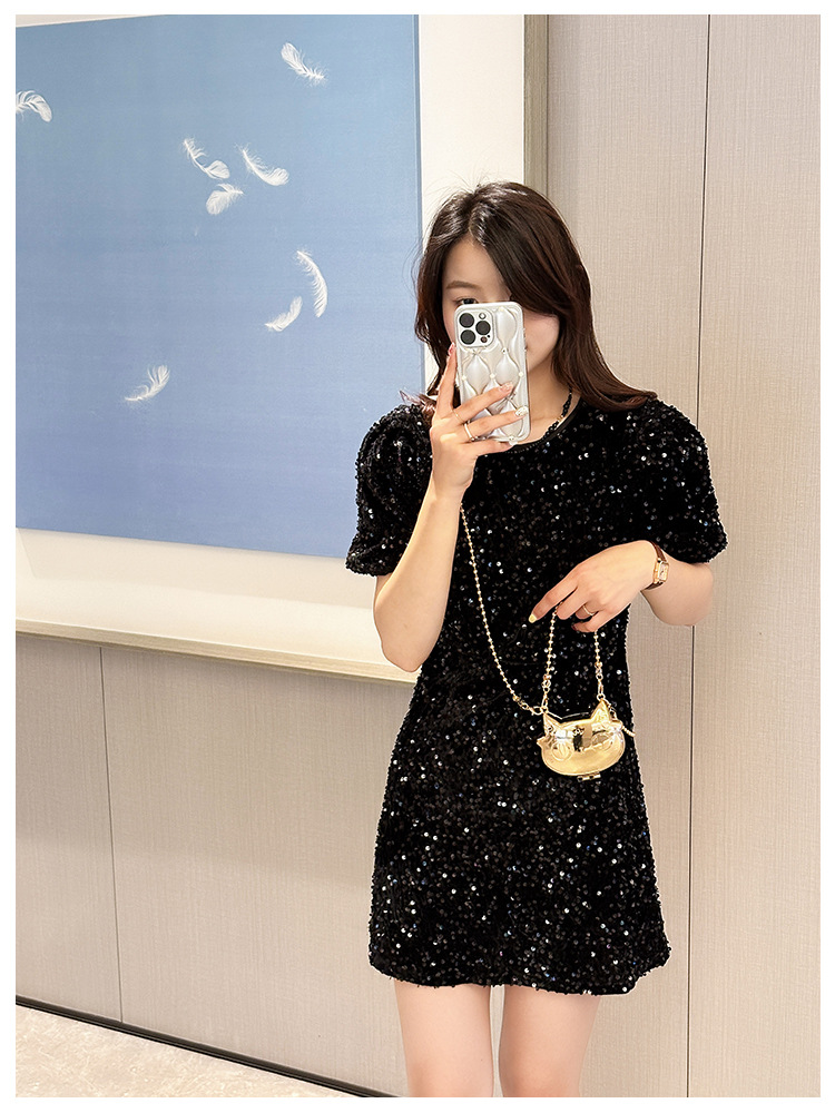 Cartoonish, mini and cute zinc alloy small bag for women, 2025 new style, stylish single-shoulder bag, crossbody chain and metal undefined