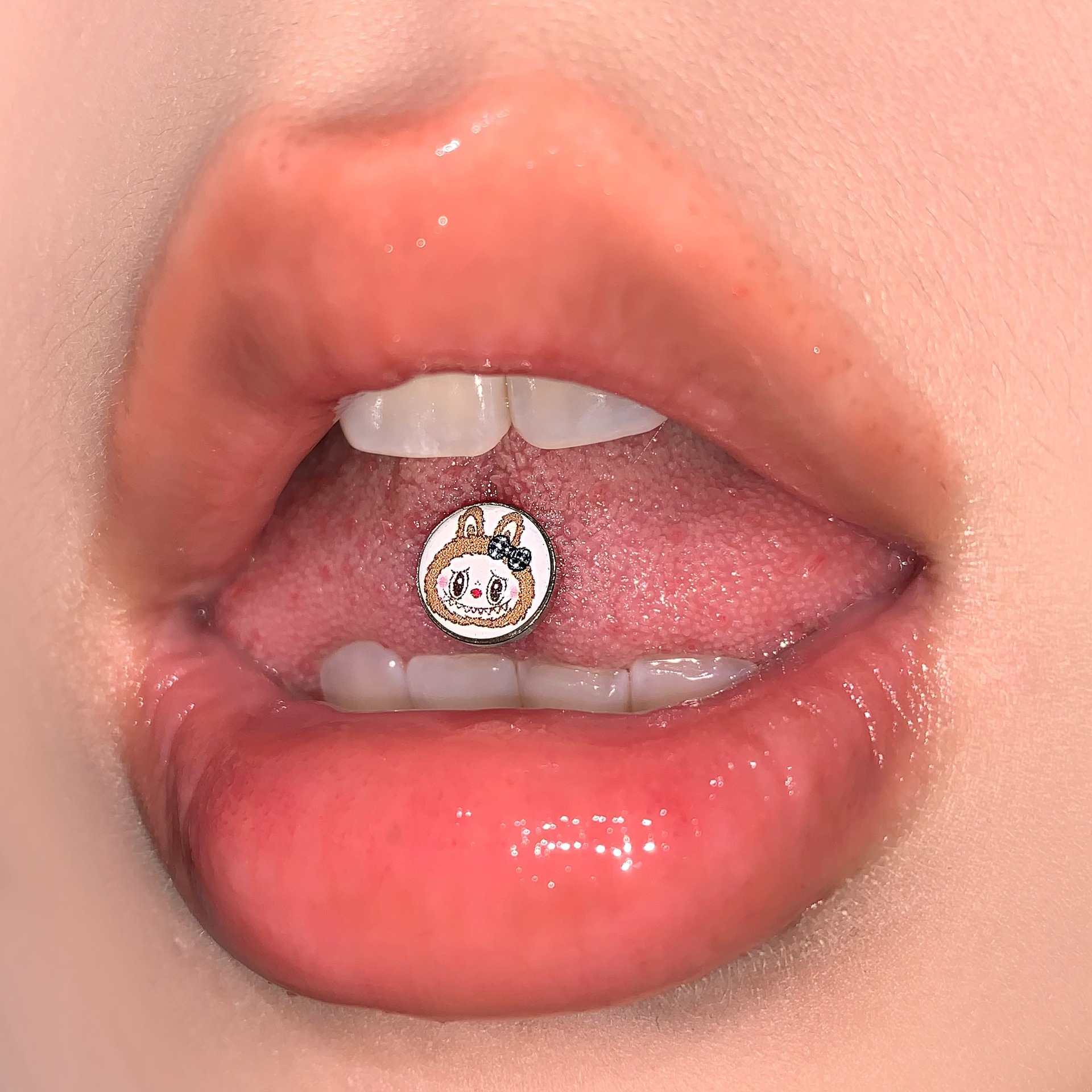 Pointed labret stud close-up product detail