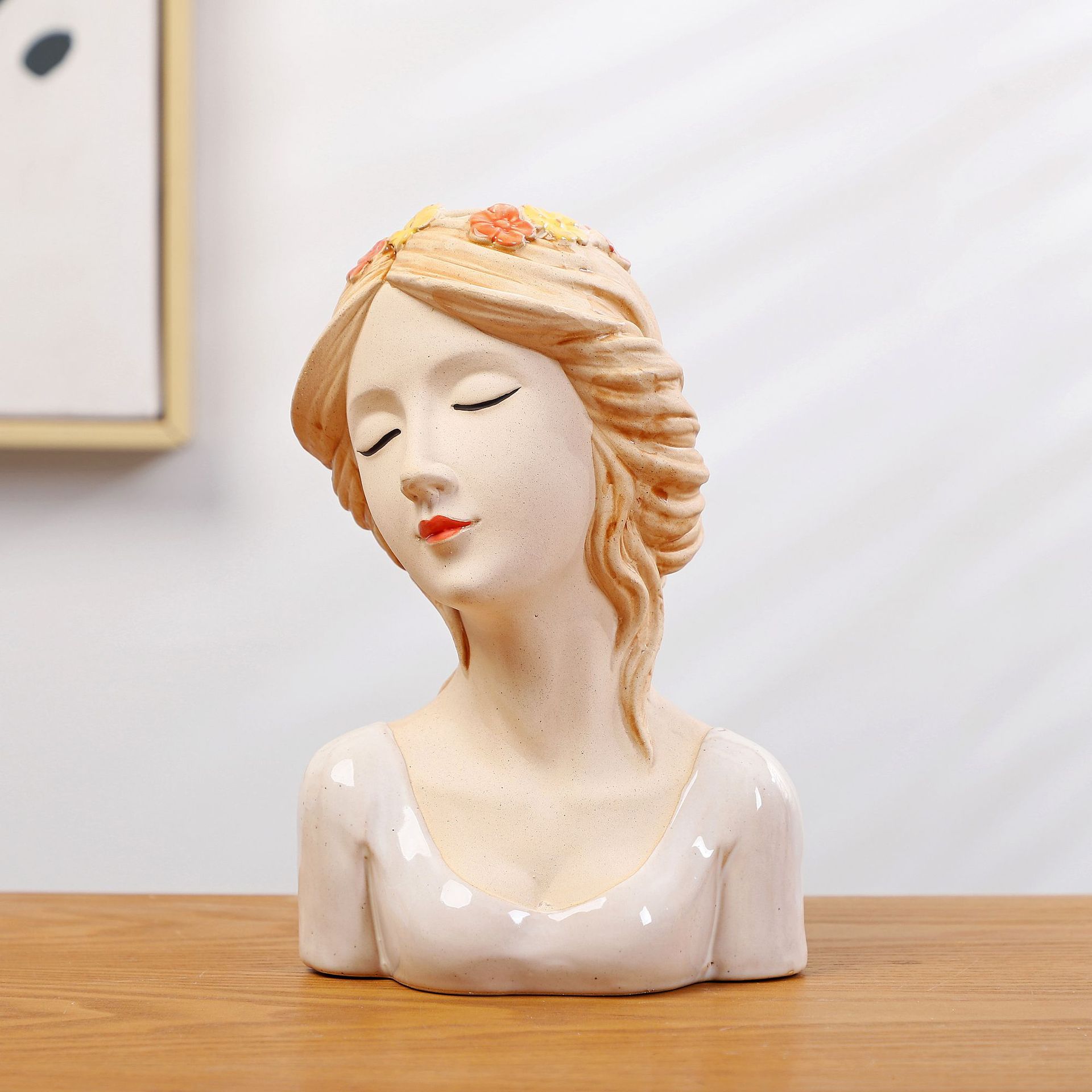 꽃무늬 흰색 옷을 입은 소녀 14*11*22cm