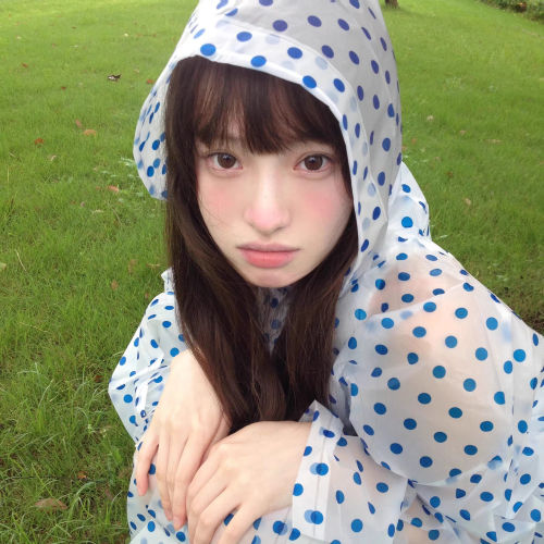 Dot Fashion Cute Portable One-piece Raincoat for Adults Hiking, Travel, Concerts and Rain Protection Disposable Raincoat