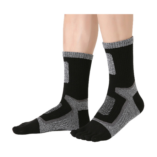 Men's foreign trade toe socks, long sports socks, cotton socks, sweat-absorbent mid-length tabi socks, large size men's socks, toe socks wholesale