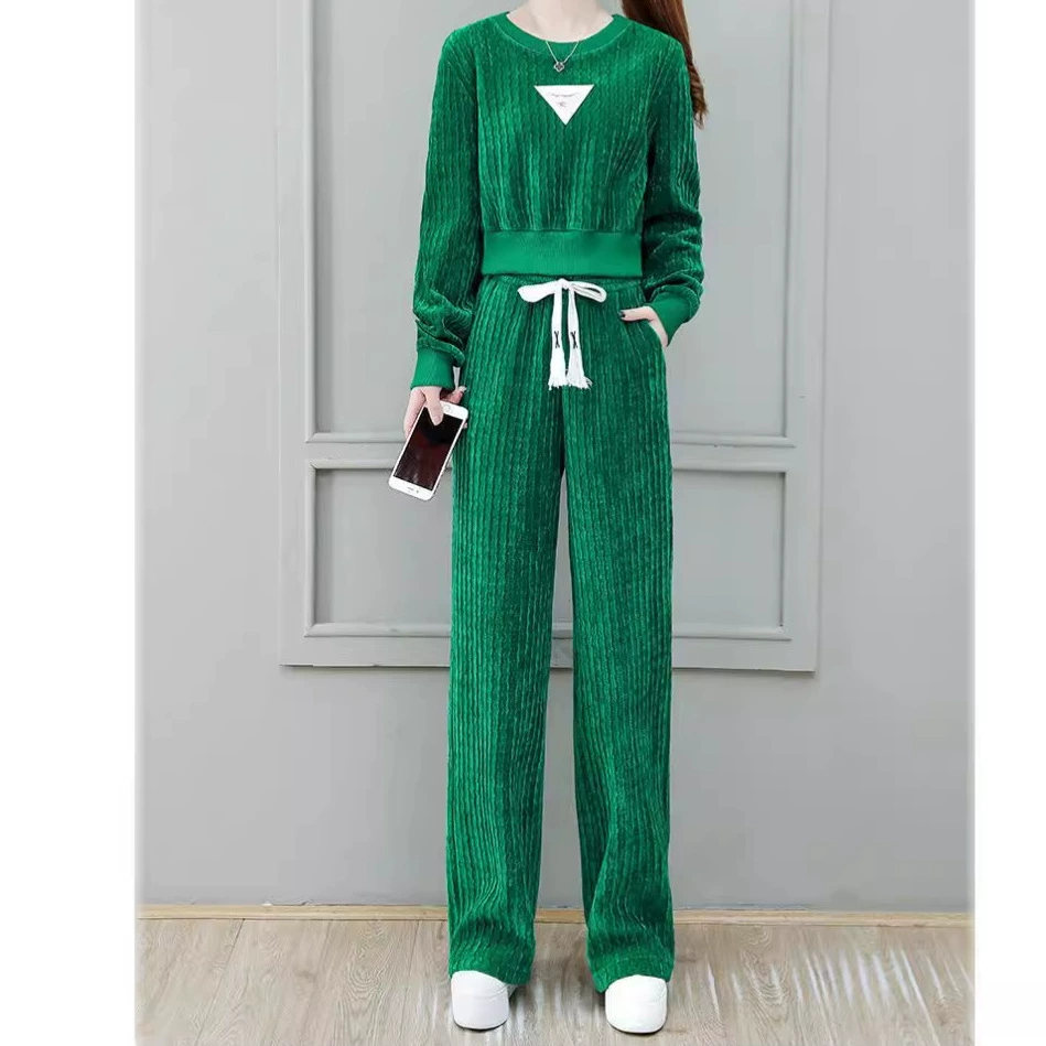 Оптовая продажа вельветовый модный костюм женский Осень и зима 2020 новый короткий темпераментный спортивный комплект из двух предметов для отдыха