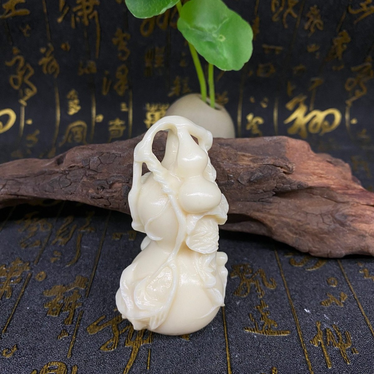 新品象牙果雕刻多子多福葫芦手把件随身挂件吊坠工艺品厂家批发