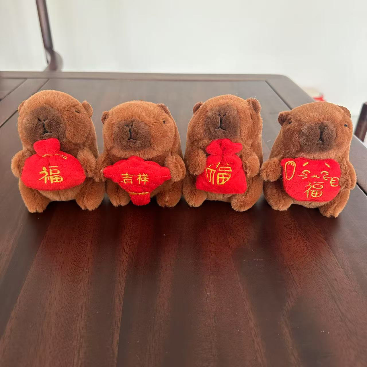新款卡皮巴拉福袋毛绒玩具毛绒公仔可爱毛绒玩具挂机网红卡皮巴拉
