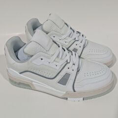 ロバの家の板の靴の男性のトレーナーの小さい太っている丁の2025年の新型の厚い底は高くなって運動のレジャーの白い靴の女性の金を高めます。