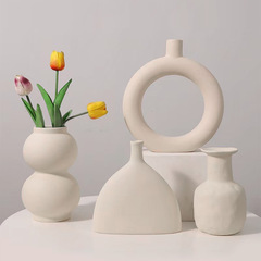 北欧ins風シンプル素胚陶磁器花瓶置物ホームリビングルーム見本間酒棚玄関装飾品