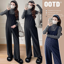 大量现货原创2024秋冬针织打底+波点背带裤孕妇时尚套装