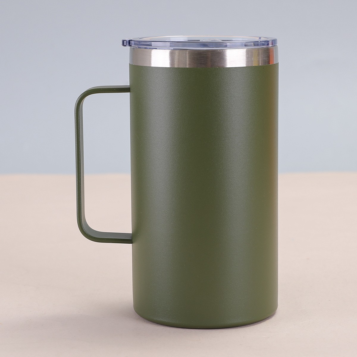 Taza térmica de acero inoxidable para exportación, taza de café pequeña portátil para coche con asa, taza sencilla de 20 oz con acabado pintado con aerosol.