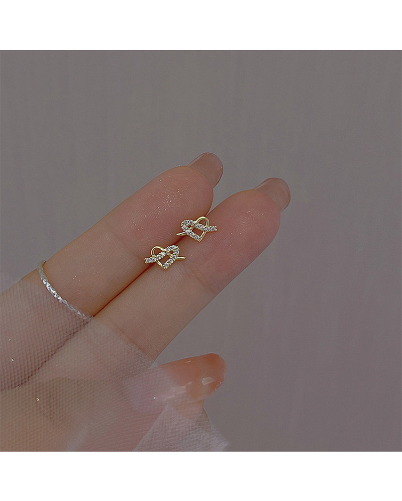 Simple Style Heart Shape Copper Inlay Zircon Ear Studs 1 Pair