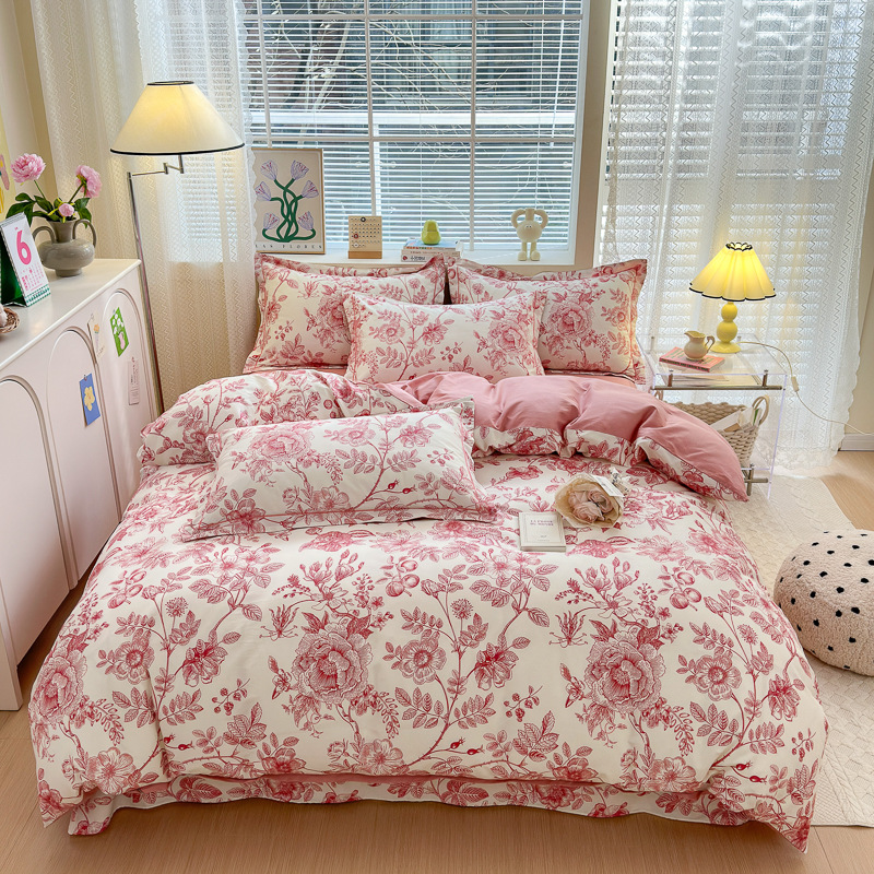 Cama de algodón fresco pequeño conjunto de cuatro piezas de algodón dibujos animados impresos cubierta de edredón dormitorio de estudiantes un solo conjunto de ropa de cama de tres piezas en