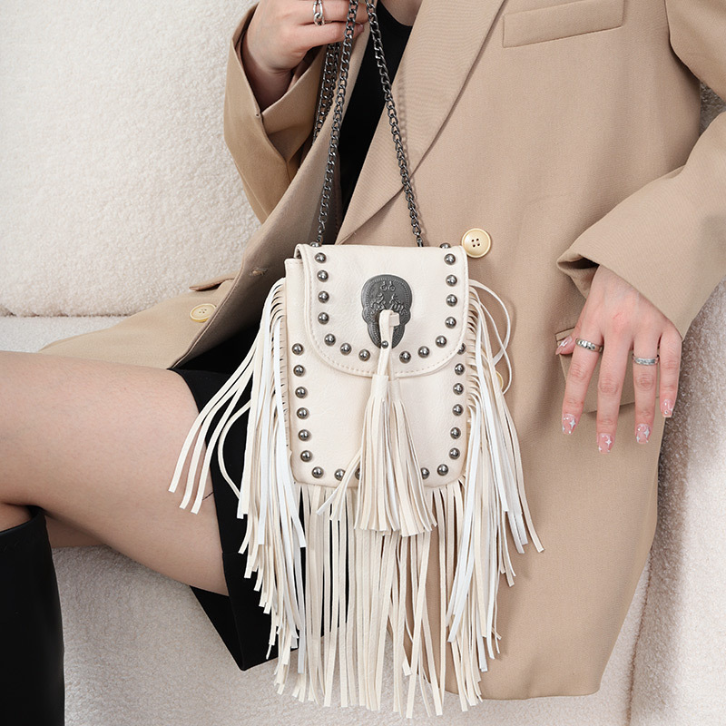 New women's crossbody bag trend fashion soft leather rivet tassel bag chain strap single shoulder small bag women's bag_voghion.com