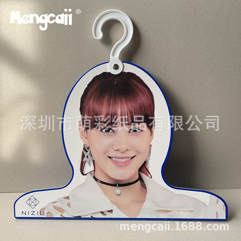Factory wholesale Japanese star humanoid environmental protection paper hanger peripheral degradable paper Human Head paper hanger