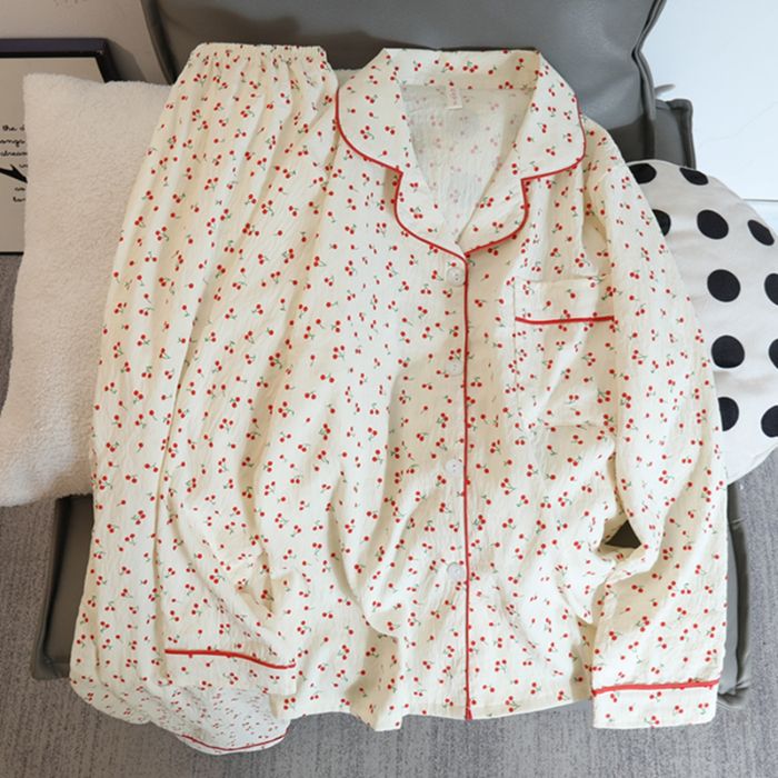 Pijamas de algodón nubes al por mayor transfronterizos pantalones de mangas largas de dibujos animados lindos cardigans con solapa otoño nueva explosión ropa para el hogar