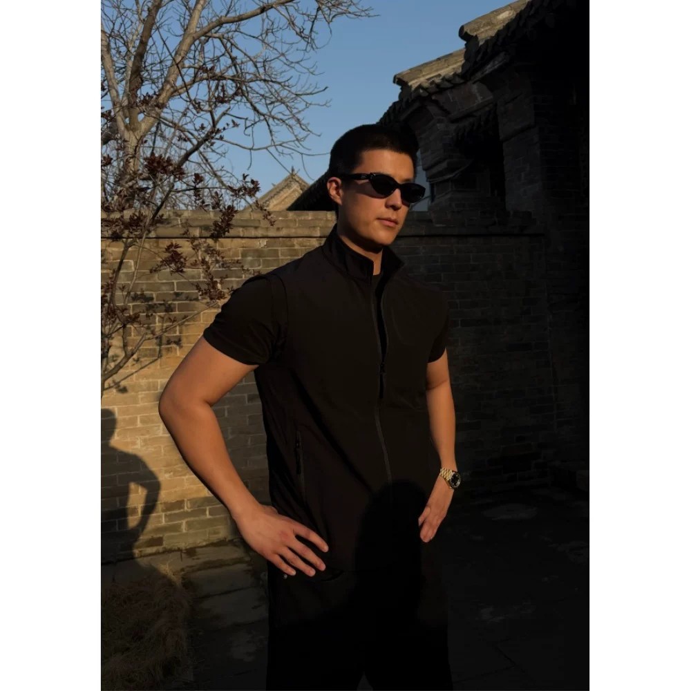 Men's Slim Fit Vest Quick Drying Breathable Sports Casual Zipper Sleeveless Top Lightweight Outdoor Summer Solid Color Stand Collar_viptrois.com