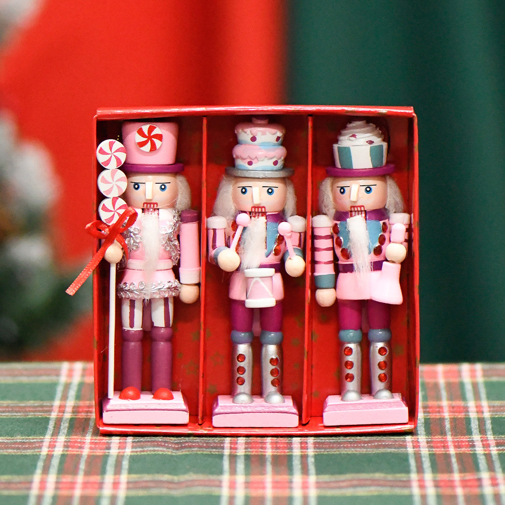 Nuevo estilo europeo cascanueces muñecas de dibujos animados polvo dulces artesanías decoraciones navideñas colgantes 13cm