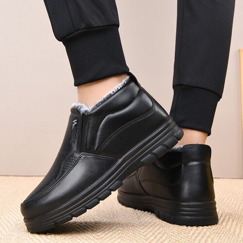 Old Beijing Cotton Shoes for Elders in Winter with Insulated Warmth, Leather Shoes with Added Thickness for Anti-Slip and Waterproof Cotton Boots