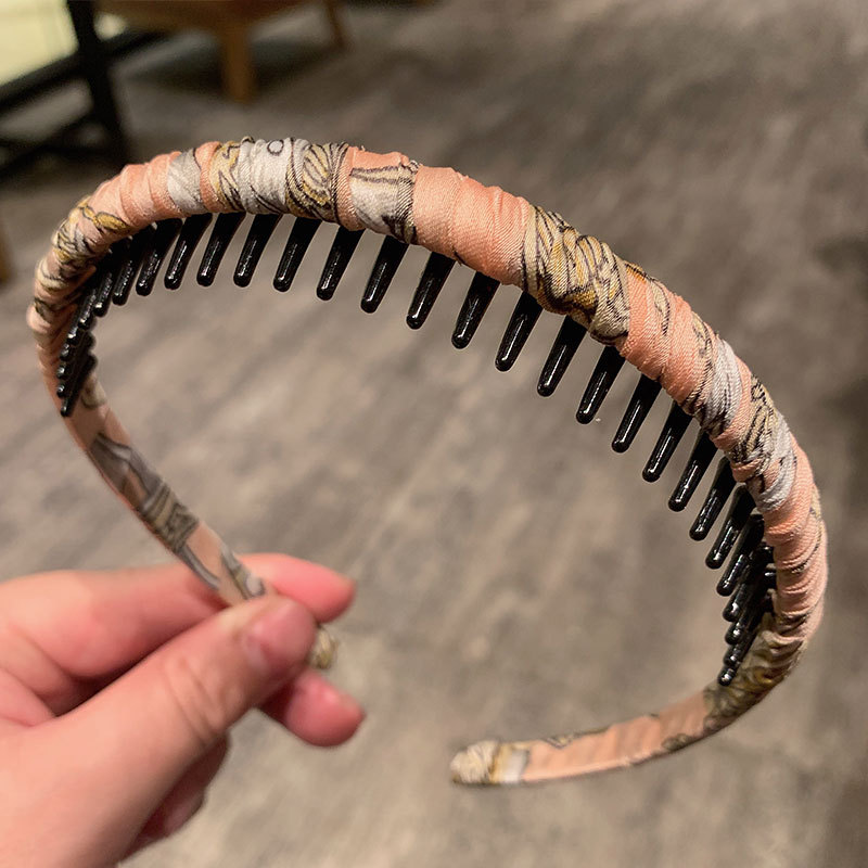 Diadema de estilo coreano al por mayor máscara facial de mujer salir Baita temperamento Diadema con dientes antideslizante presión horquilla cabeza Accesorios