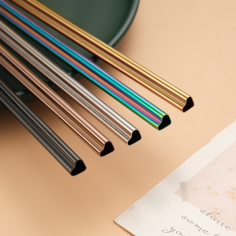 En forma de corazón de acero inoxidable 304 paja leche tienda de té paja bebida jugo paja vajilla paja metal titanio chapado al por mayor