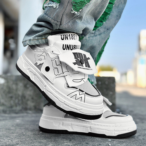 Niche design black warrior version bread shoes casual new national fashion brand dad shoes sports skateboard shoes live broadcast shoes