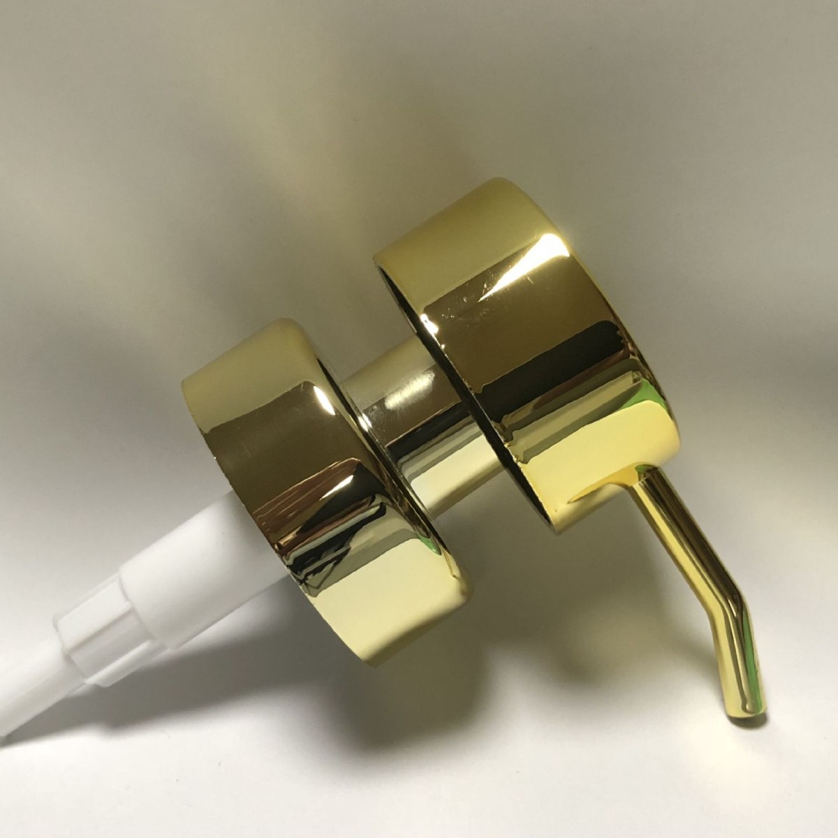 电镀亮金喷头，高档塑胶乳液喷头