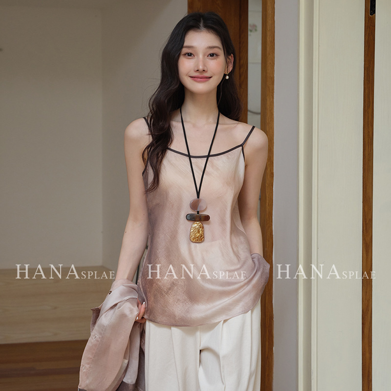 [Special Offer, Non-Refundable and Non-Exchangeable] Cool Atmosphere Gradient Camisole for Women, New Summer Style for Inner Wear and Outer Wear H17559