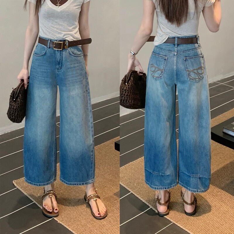 2026 Spring/Summer New European Style Embroidered Back Pocket Cropped Scythe Jeans for Women, Versatile Retro Slimming Scythe Pants 2026 Spring/Summer New European Style Embroidered Back Pocket Cropped Scythe Jeans for Women, Versatile Retro Slimming Scythe Pants