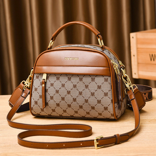 Manufacturer's 2024 new style horizontal zipper small square bag women's bag handbag temperament women's small bag crossbody bag simple and trendy