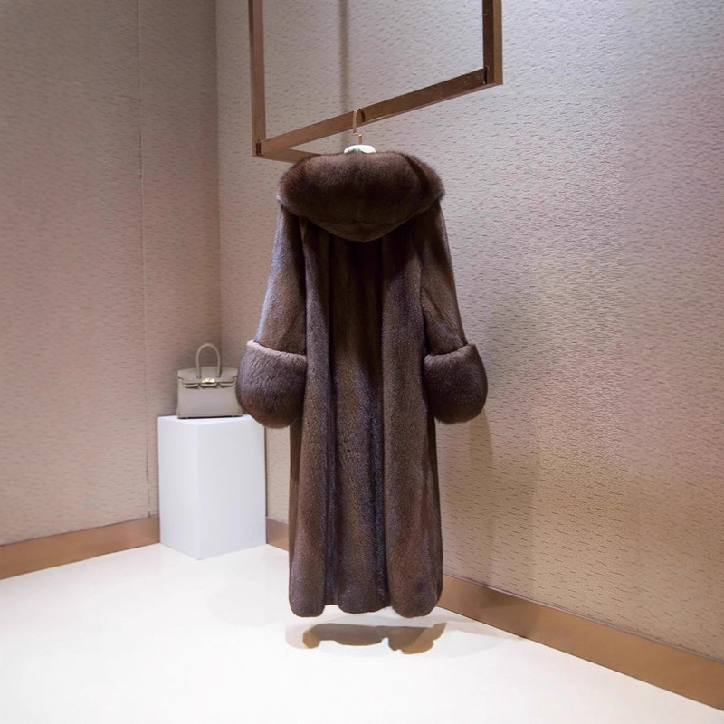2025 Winter Mink Fur Coat Thickened Warm Loose Fur Jacket Women's Light Luxury Eco-Friendly Fur