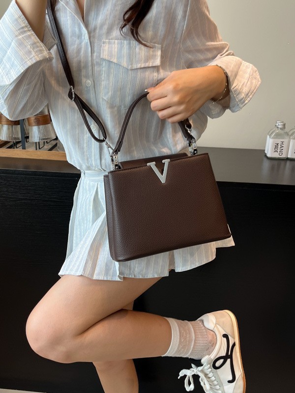 斜跨手提包女2025夏季新款时尚百搭水桶包高级感上班通勤斜挎小包|undefined