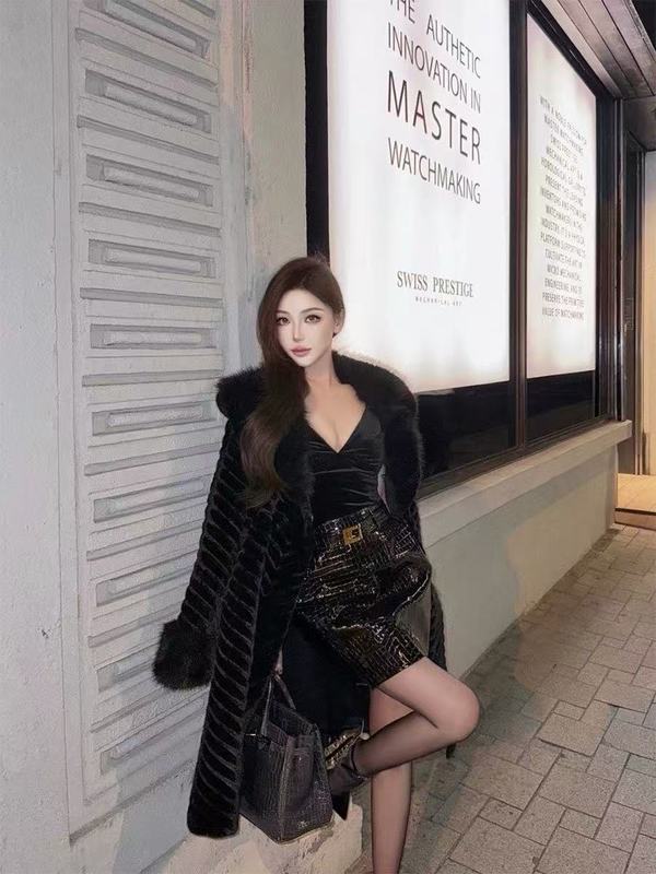 2025新款冬保暖时尚中老年女装仿皮草水貂毛中长款外套气质皮草|undefined