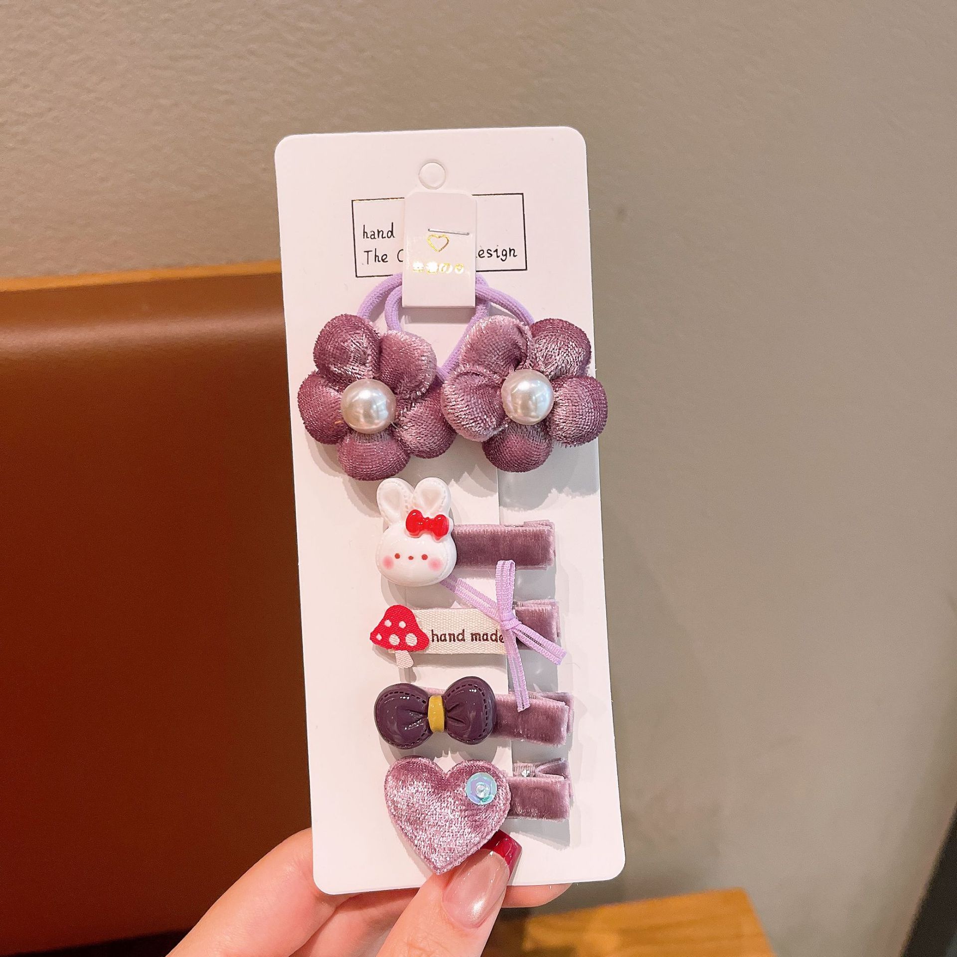 Nuevo otoño coreano lindo fieltro de fruta para niños con un vestido de amor de boca de pato clip de banda de cuero toque de cabello bebé