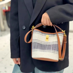 Fashion Handbag Women's Stitching Bucket Bag Vintage Shoulder Bag Niche All-match Underarm Bag Large Capacity Crossbody Bag Women's Bag